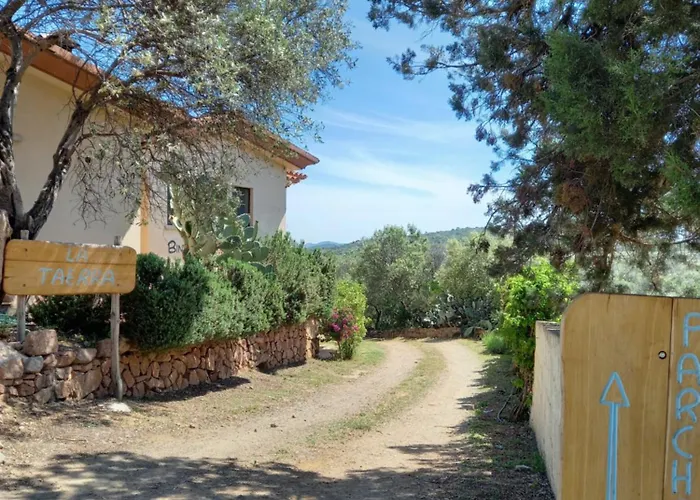 Panzió La Taerra Porto San Paolo